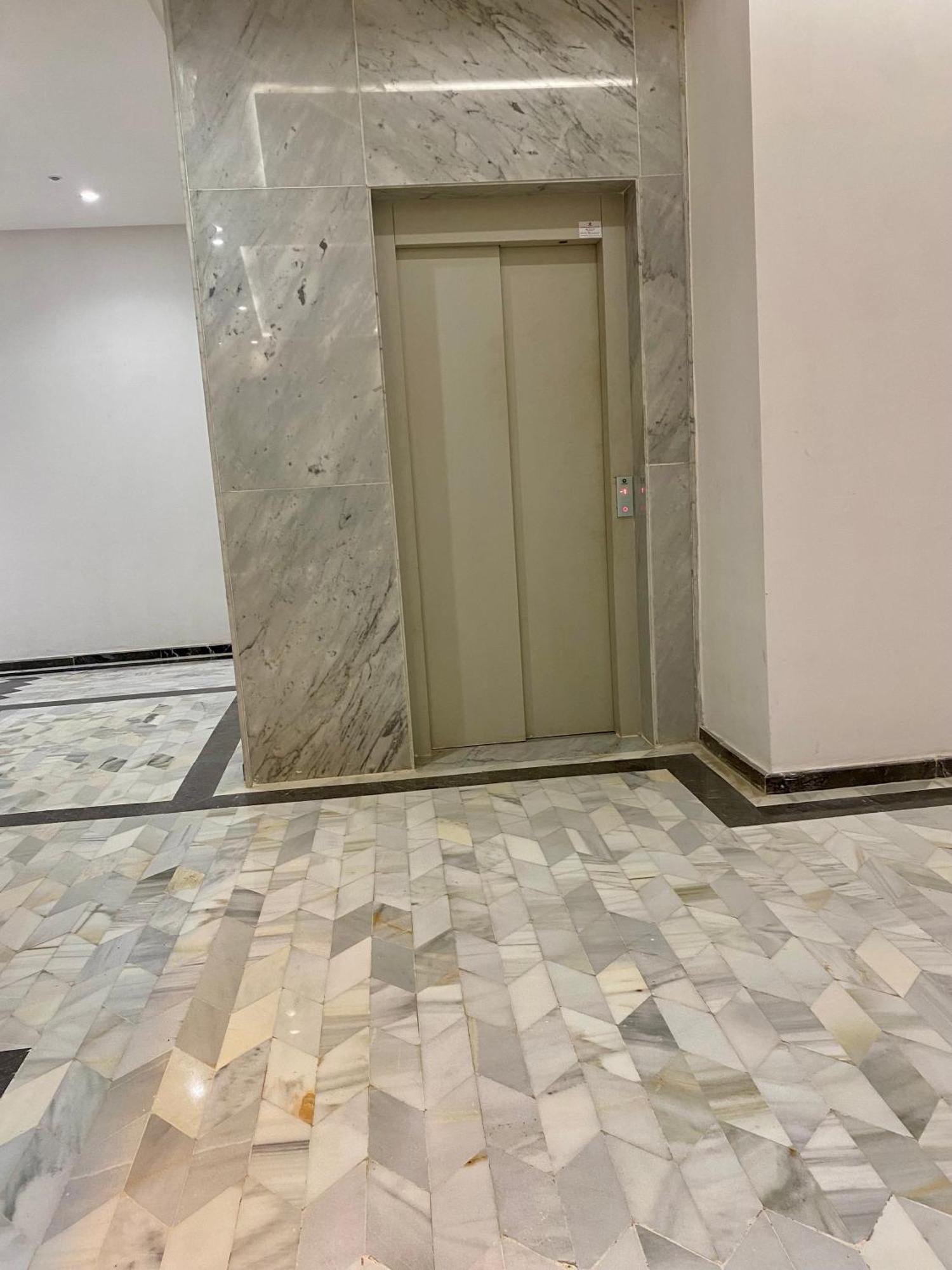 Elegance En 40 Metres Nouaceur Lägenhet Exteriör bild